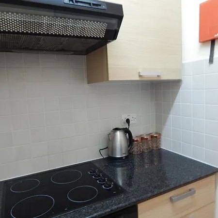 Barlee's باراليمني