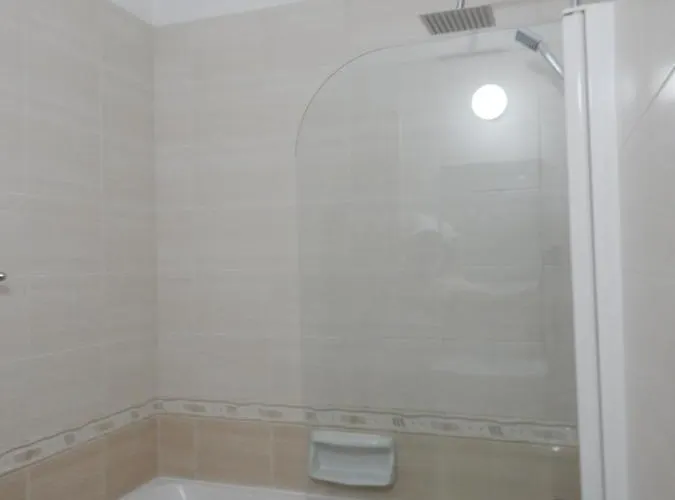 Barlee's * Paralimni